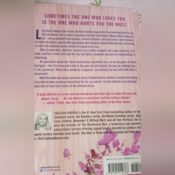 Colleen Hoover and Mystery Book Set - Picture 5 of 6